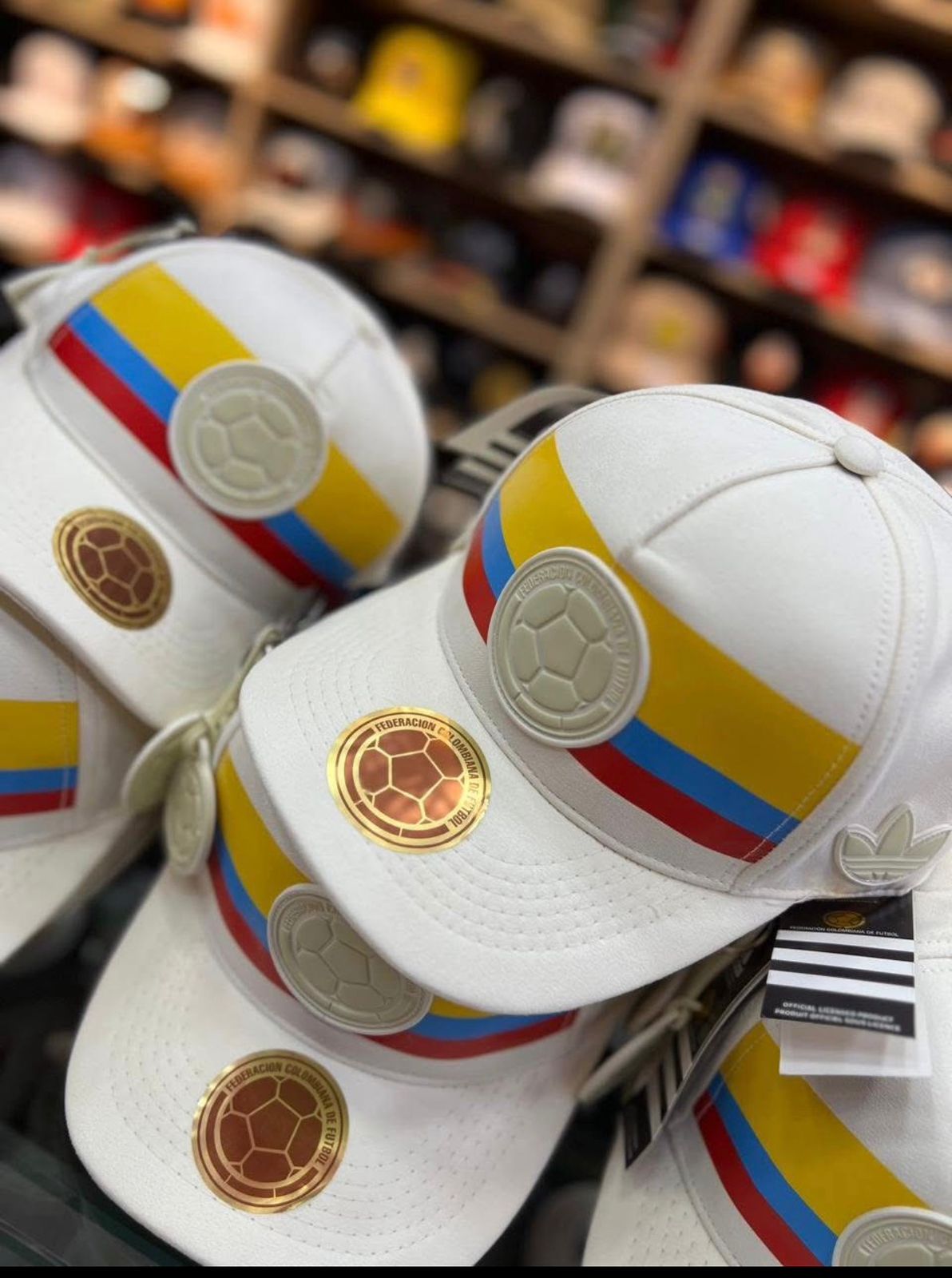 🇨🇴🧢 GORRA BEIGE COLOMBIA MUNDIAL 2026