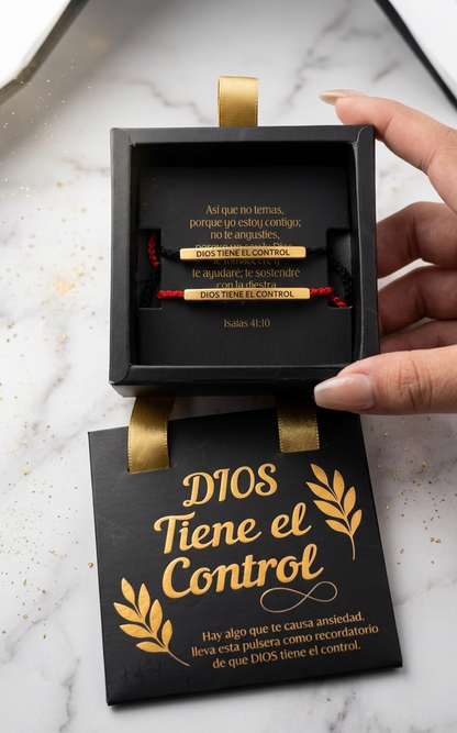 🙏✨ PULSERAS “DIOS TIENE EL CONTROL” 2X1 – FE, PROTECCIÓN Y CALMA TODOS LOS DÍAS ✨🙏