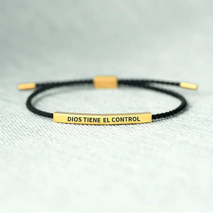 🙏✨ PULSERAS “DIOS TIENE EL CONTROL” 2X1 – FE, PROTECCIÓN Y CALMA TODOS LOS DÍAS ✨🙏