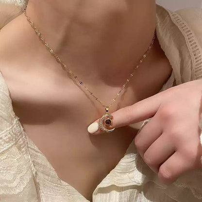 🌙✨ COLLAR LUNA “TE AMO EN 100 IDIOMAS” – EL REGALO MÁS ROMÁNTICO Y ESPECIAL ✨💖